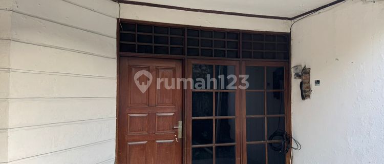 Disewakan Rumah 2 Lantai di Kavling Dki Pondok Kelapa Duren Sawit 1