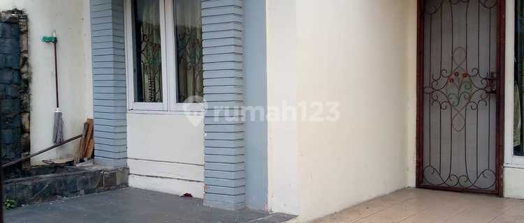 Neat House in Duta Bumi Cluster, Bekasi 1