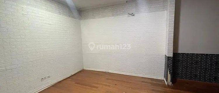 ANA*Rumah bisa usaha jelambar uk 6.5x20m di komplek kavling polri 1
