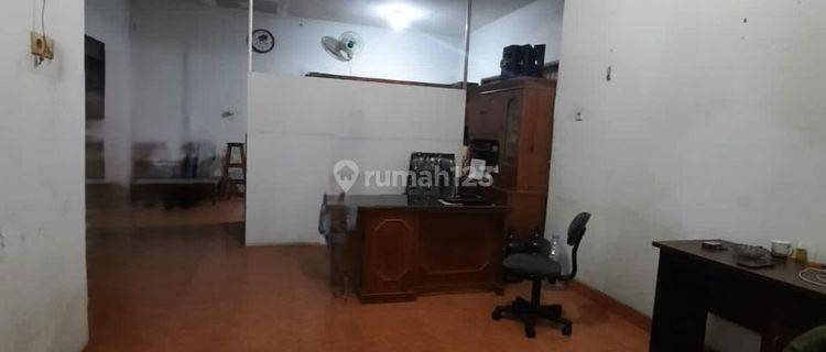ANA RUMAH HOEK UK 10X16M DI KOMPLEK KAVLING POLRI JELAMBAR 1