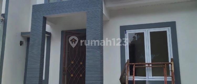 Disewakan Rumah di Legenda Wisata 1