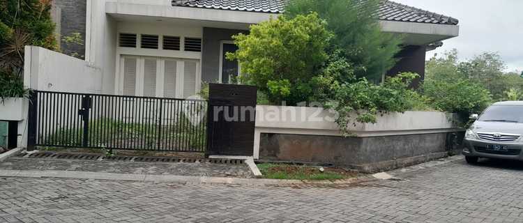 Graha Candi Golf Hook House 1