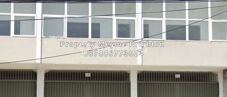 Strategic Shop House Suitable for Business with Easy Access and High Traffic 1