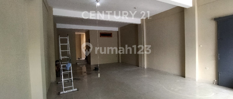 Mekarwangi 2-Story Shop House with Rooms, Suitable for Office 1