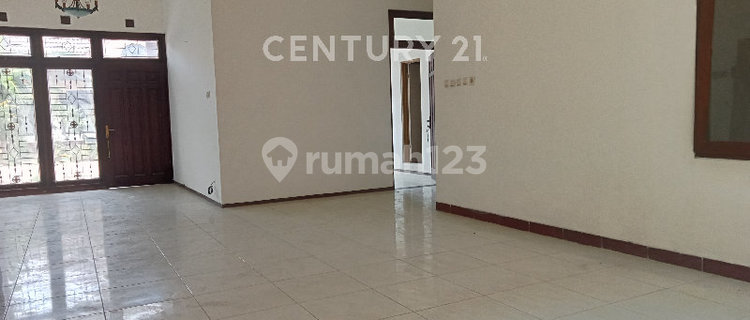 Spacious, Comfortable, and Strategic House in the Center of Tegal City 1