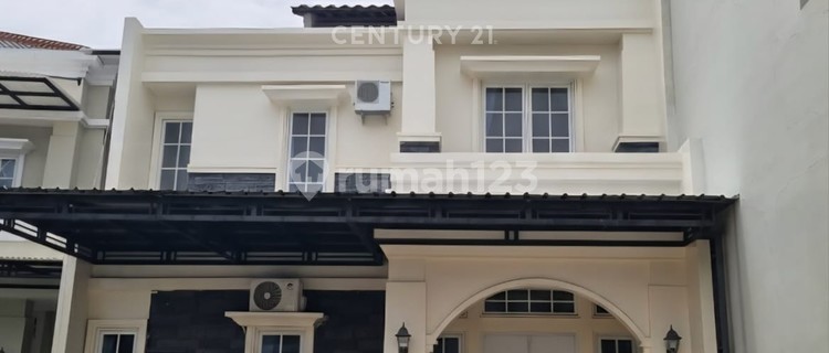 Comfortable 2-Story House Ready to Occupy in Tegal 1