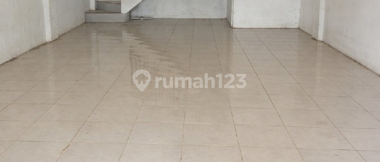 Commercial Shop House, Strategic, Suitable for Business/Office in Tegal City 1