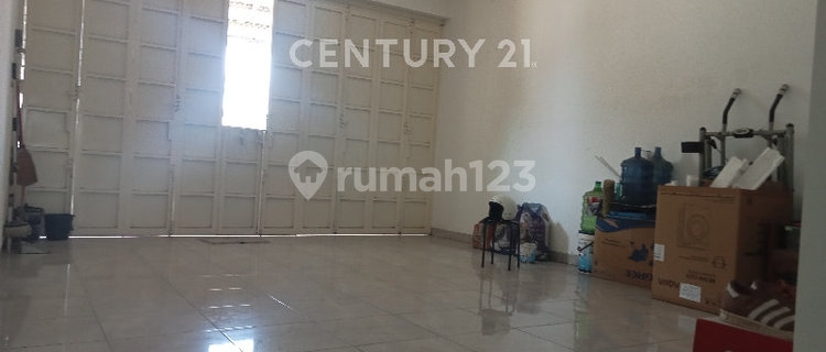 Ruko Bagus, Strategis, dan Komersial di Jalan Utama Tegal 1