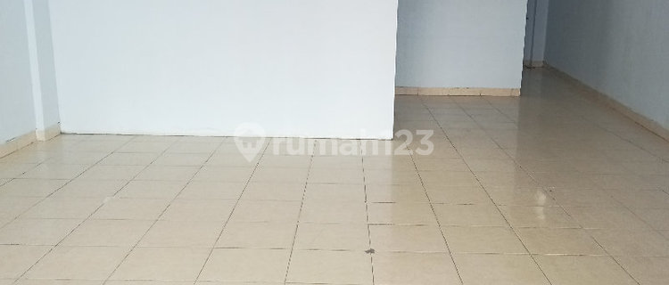 Two-Story Shop House Strategic Location in Tegal City 1