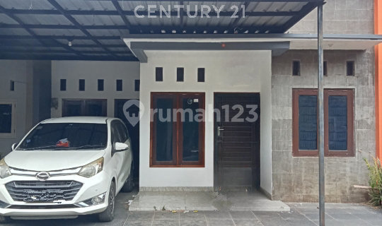 Comfortable and Ready-to-Occupy House in Tegal City 1