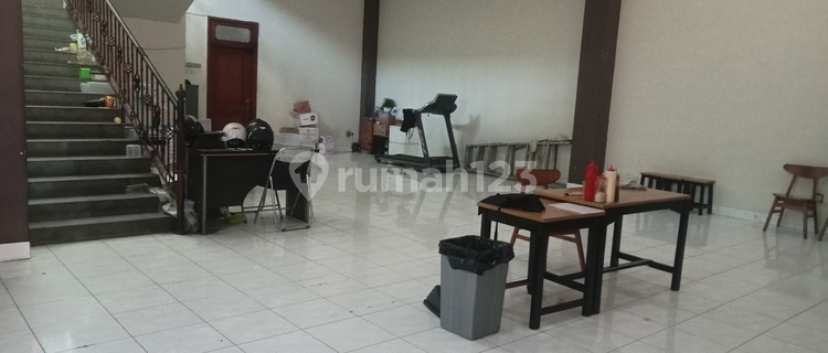 Two-Story Shop House Ready for Use and Strategically Located in Tegal City. 1