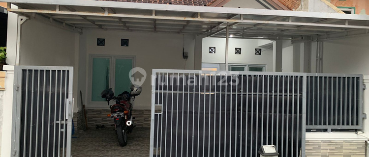 Minimalist House in Sariwangi Complex, Ready to Live In, Easy Road Access 1