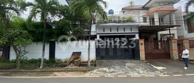 Cempaka Putih Tengah House for Sale Secondhand 1