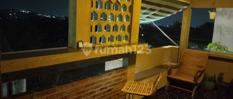 View Gunung Asli, Bukan Foto Editan! Langsung Terlihat Dari Teras Rumah. Minum Kopi Pagi, Bonus Gunung di Depan Mata. 1