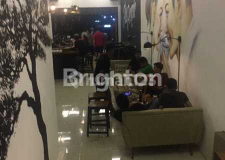 For Rent: Shop House with Used Cafe Furniture. Ready for Business 1