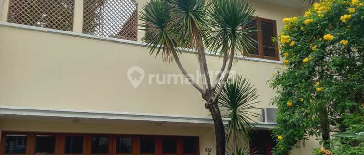 House with Private Pool Semi Furnished in South Kemang 1