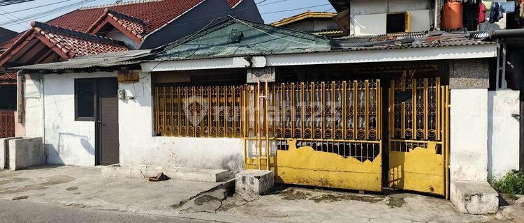 Rumah Strategis untuk Usaha dan Tinggal 1