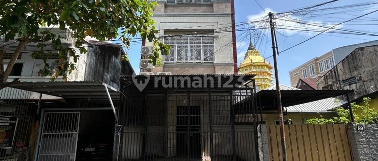 Cheapest 3-Storey Shophouse in the City Center of Makassar Near Veteran 1