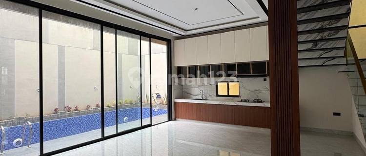 Dijual >> Luxury Modern House di Kramat, Senen - Private Pool & Rooftop View Monas! 1