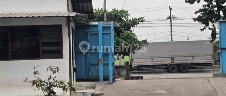 Land and Industrial Warehouse Buildings. 1