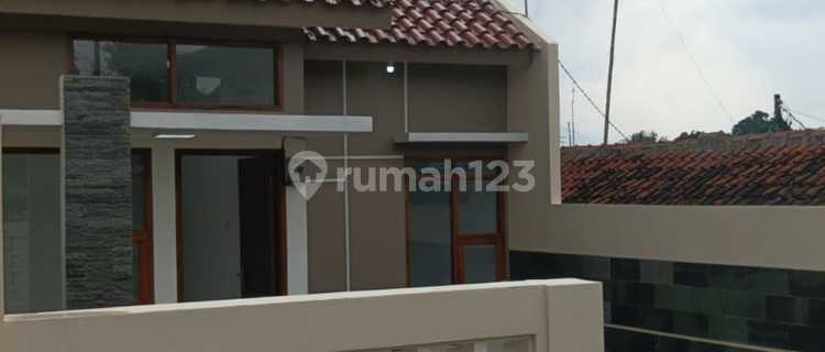 New House by the Road, Strategic Location 1