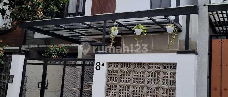 New Furnished House, Strategically Located in the Center of Bendungan Hilir, Central Jakarta 1