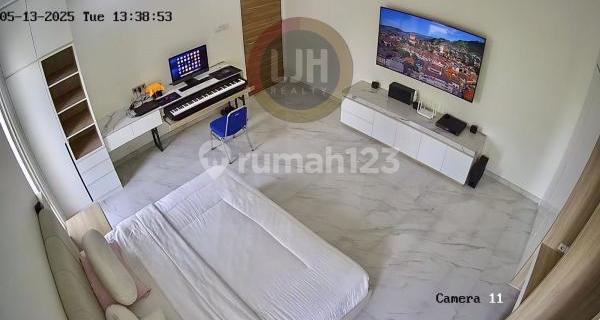 Rumah siap huni di Graha Candi Golf 1