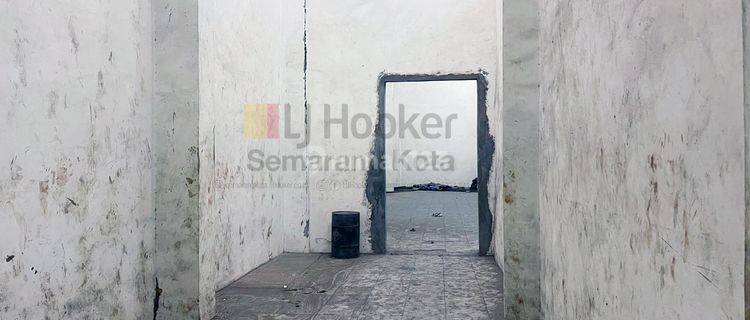 Gudang di Raden Patah Semarang 1