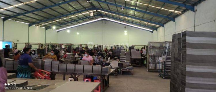 Bangunan Pabrik di Sayung 1