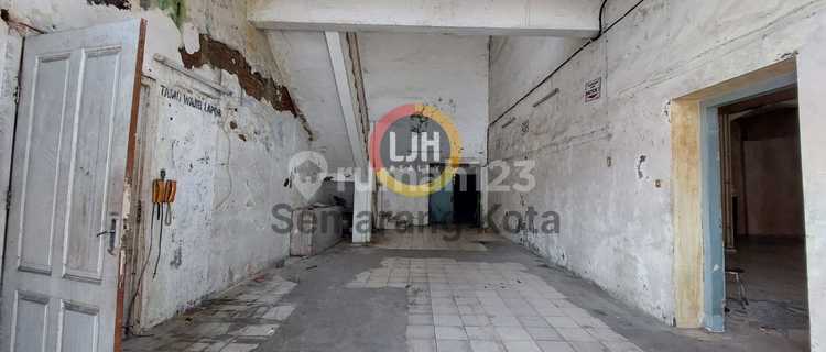 Bangunan kuno di daerah Kota Lama 1