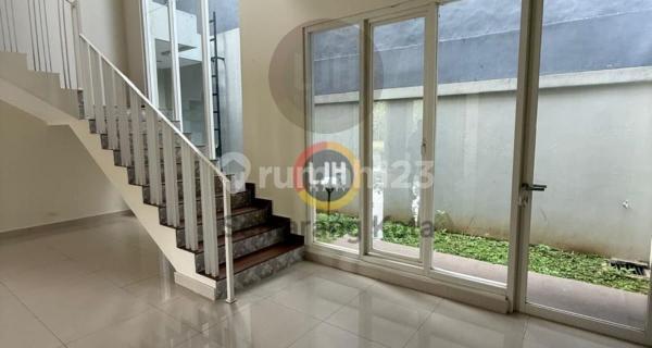 Rumah siap huni di Graha Candi Golf 1