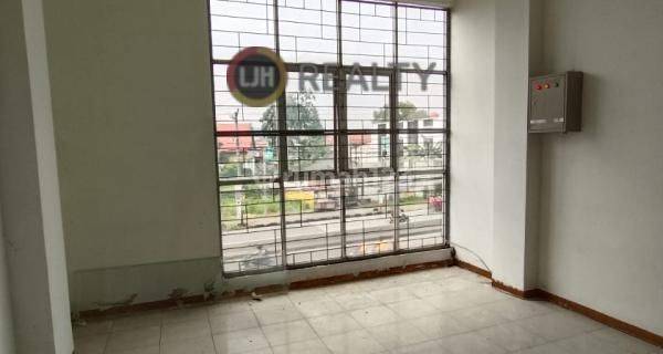 Ruko siap pakai di jalan Gatot Subroto, Ungaran 1