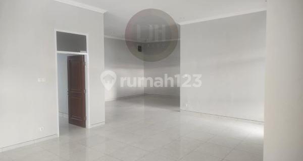 Rumah siap huni di jalan Galunggung 1