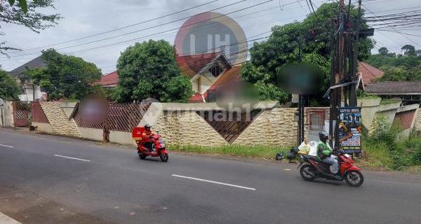 Bangunan usaha di jalan Kawi 1