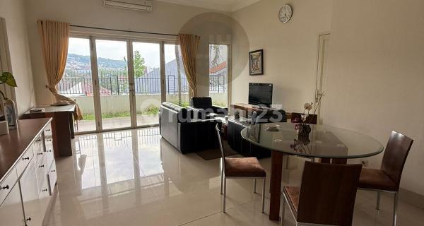 Rumah siap huni di Graha Candi Golf 1