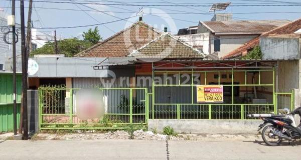 Business building on Halmahera Street 1