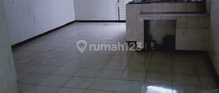 Shop House for Sale or Rent. Jamika Area. 1
