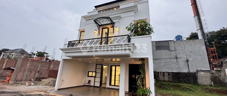 Cibubur - Rumah Mewah Modern 3 Lantai Pinggir Jalan Jakarta Timur 1