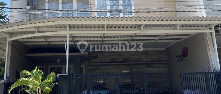 A025. For Sale Modern Minimalist House North Sutorejo 1