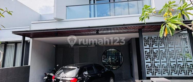 Only 1 Unit Left! For Sale 2-Story Luxury House Near RSA UGM 1
