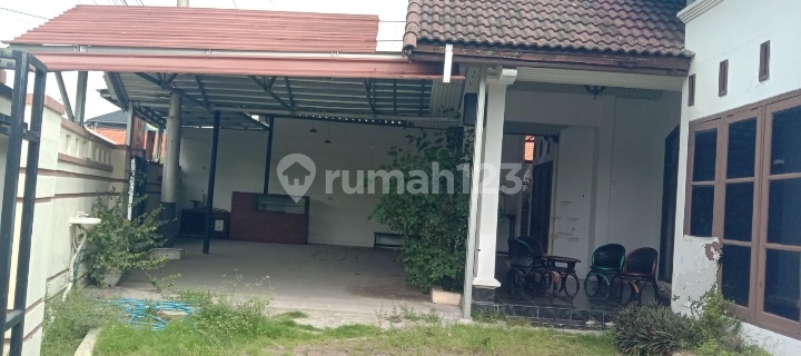 Strategic Kiosk and Near Public Facilities in Tegal City 1