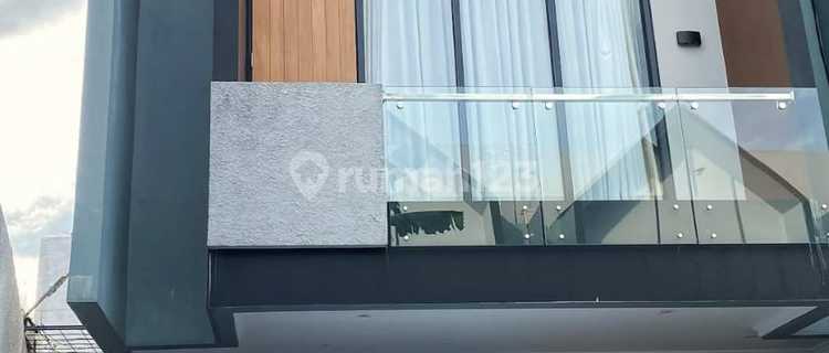 [Rumahjakartaselatan] Rumah di Daerah Jagakarsa - Jakarta Selatan 1