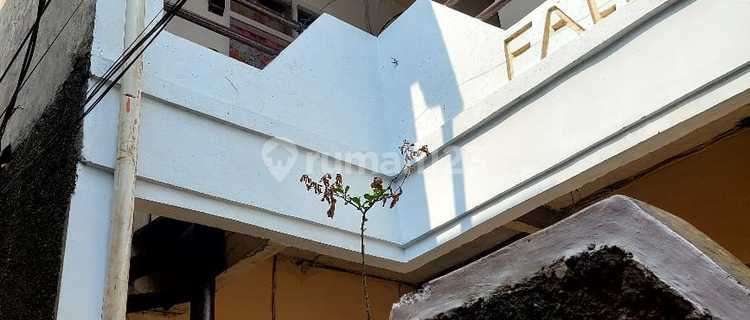 Active Dormitory in the City Center 1