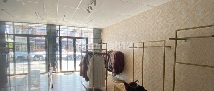 Commercial Shop House with Strategic Location, North Bekasi 1