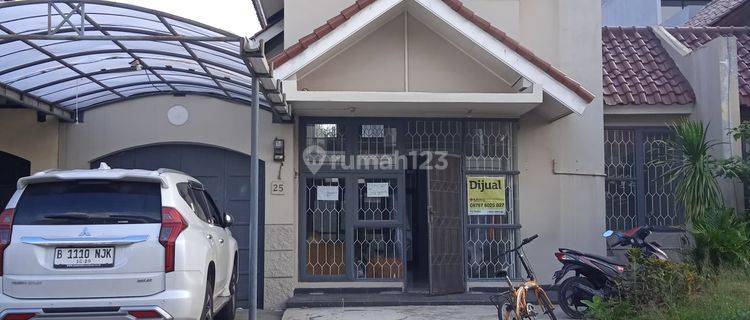 DISEWA atau DIJUAL RUMAH ALAM SUTERA   Rumah di Cluster HARMONI - Alam Sutera  Luasan Tanah 200 m2 Luasan Bangunan 130 m2  Ktidur 3 + 1 Kmandi. 2 + 1 Listrik 3300 watt Hadap :  Utara SHM  Harga jual  3,6 Milyar nego sampe deal  Harga Sewa 80 juta/tahun 1