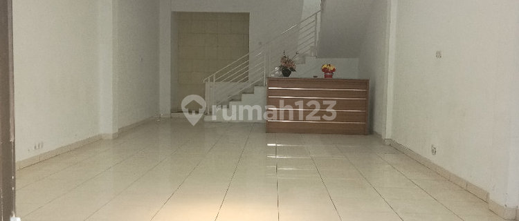 Two-Story Commercial and Strategic Shop House in Tegal 1