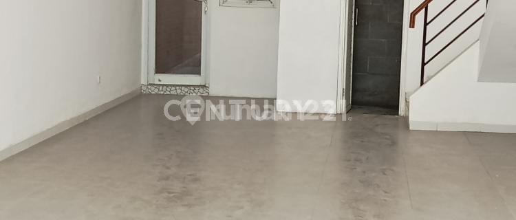 Two-Story Shop House Ready for Use in Tegal City 1