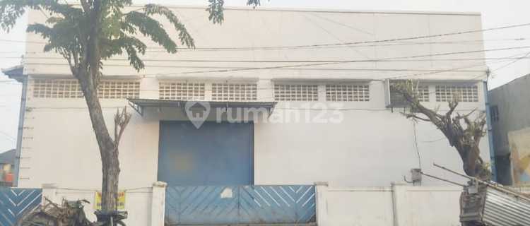 Gudang Ditengah Kota Lokasi Strategis Truk Besar bisa Masuk 1