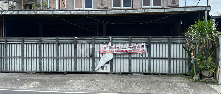 For Rent 2 Shop Houses - Strategic Location Denpasar 1