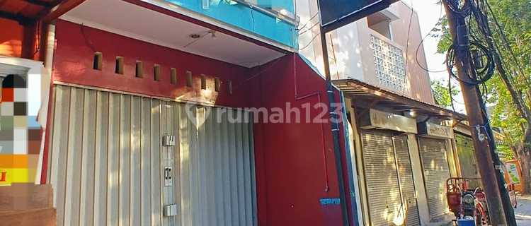 2-Storey Shop House in Sunter. Strategic Location. Main Road 1